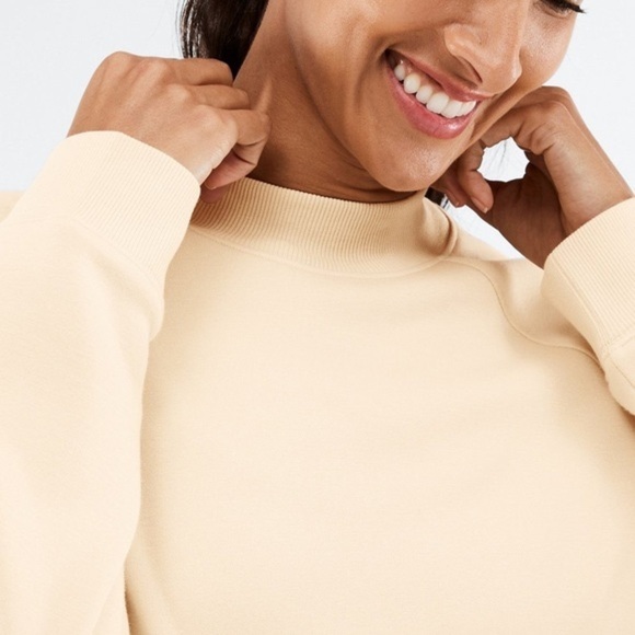 Fabletics James Long-Sleeve Pullover Butter Yellow Size Small - Picture 8 of 12